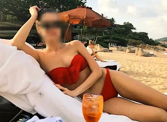Angela, 35