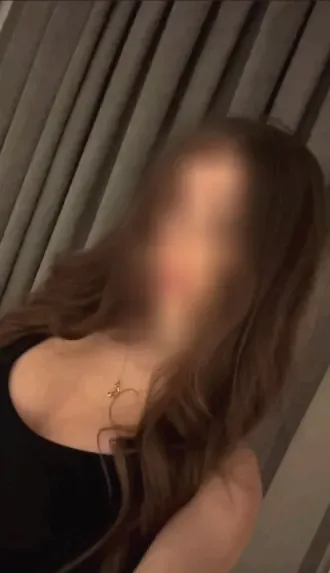 Anna, 28