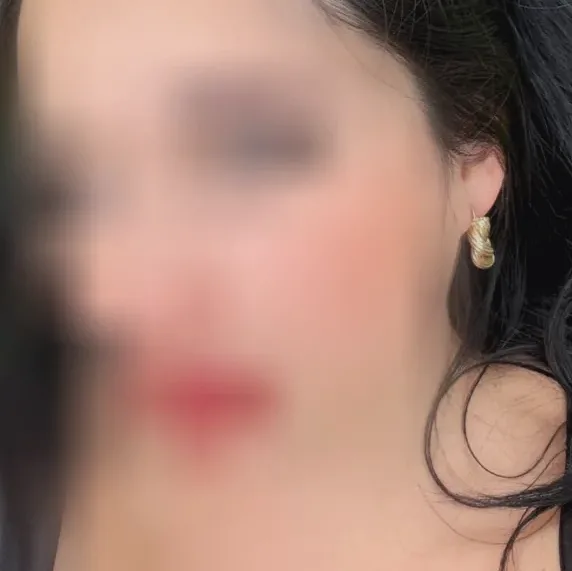 Ayla, 37