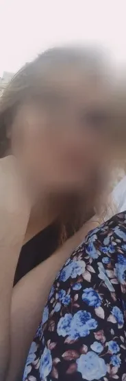 Julia, 36