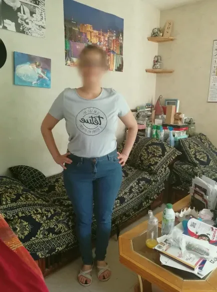 Julie, 26