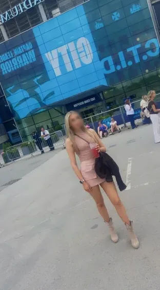 Kimberly, 28