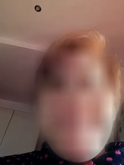 Laura, 38