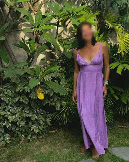 Lois, 35