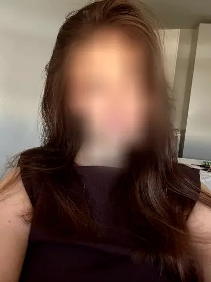 Lotte, 28