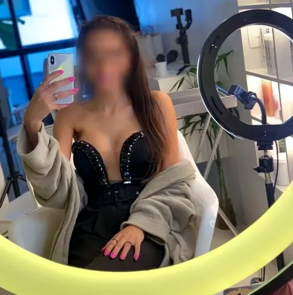 Meryem, 37