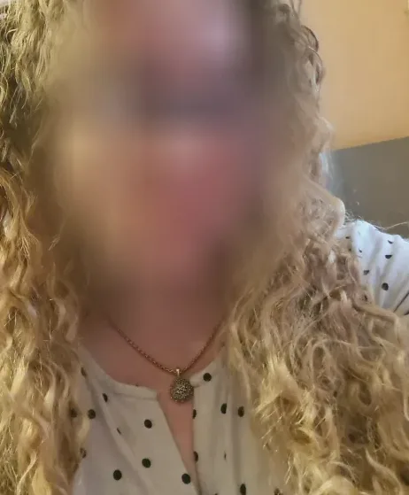 Nina, 26