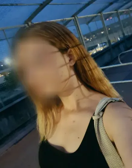 Sofie, 23